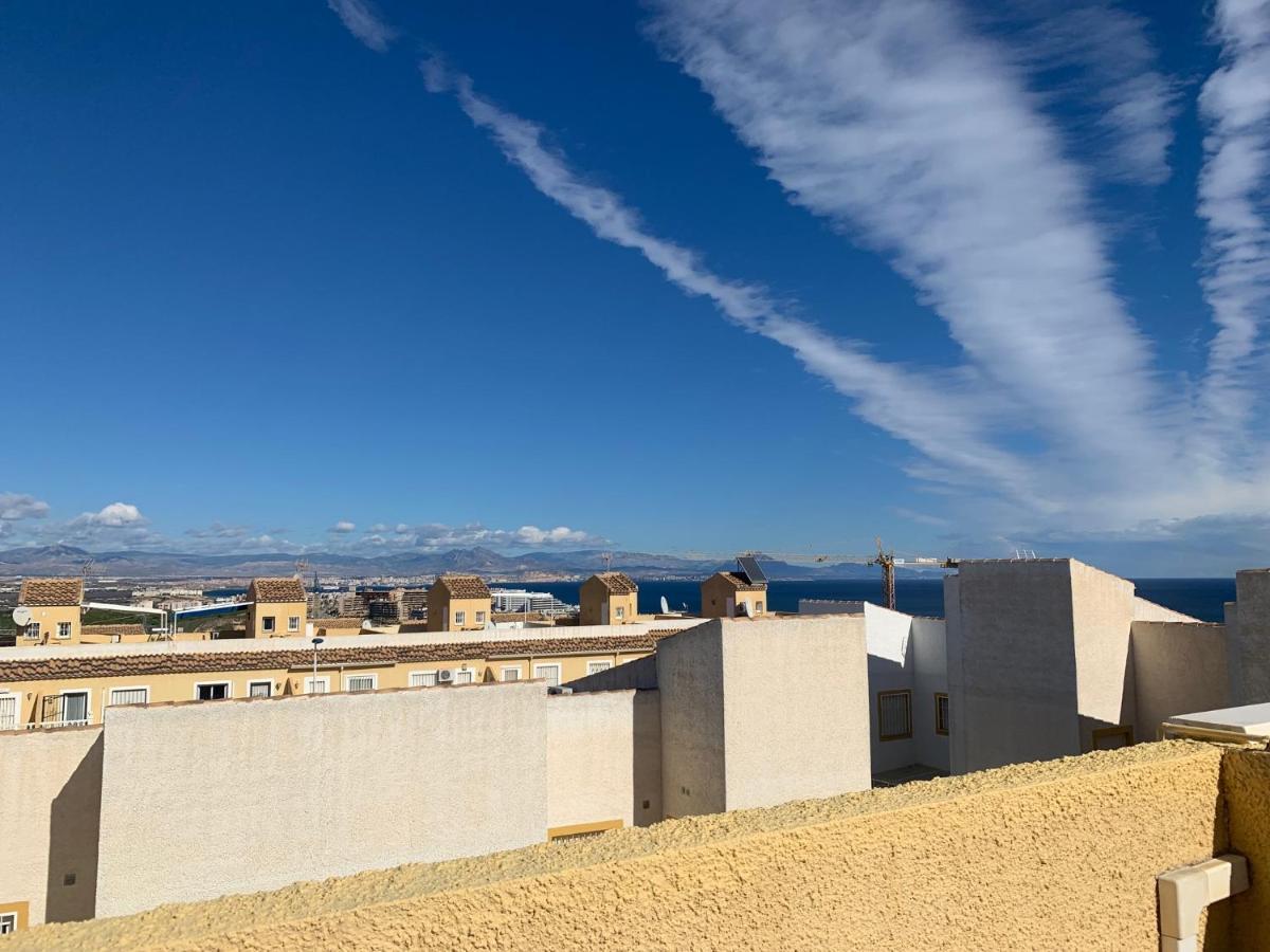 Puerto MarinoAdosado Tranquilo Con Piscina Y Vistas Al Marアパートメント エクステリア 写真